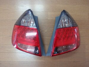 フィット　ＧＤ１　ＧＤ２　ＧＤ３　ＧＤ４　テール　左右セット　ＬＥＤ　後期　スモーク　４９９５