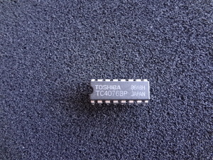 Toshiba製　TC4076BP (Regiser Equivalent 4-Bit D-Type REgister)　1個 