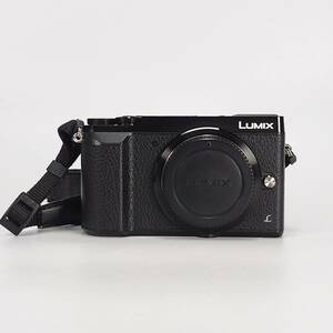 ショット数5701回 Panasonic LUMIX DMC-GX7MK2-K ボディ ブラック パナソニック ルミックス マイクロフォーサーズ バッテリー2本付き