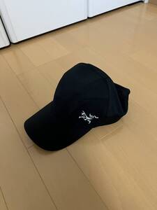 美品 ARC’TERYX CALVUS CAP 黒 S/M サイズ アークテリクス カルバス キャップ ブラック 