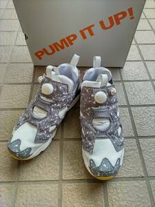 中古 リーボック Reebok INSTA PUMP FURY WHITE GLOW IN THE DARK CAMO インスタポンプフューリー アトモス atmos コラボ AQ9241 25.5cm