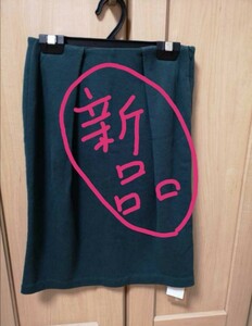 【新品】定価１万円　Peggylana　スカート　