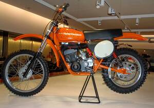 1978 Harley-Davidson MX250 モトクロスバイク（修復済み）