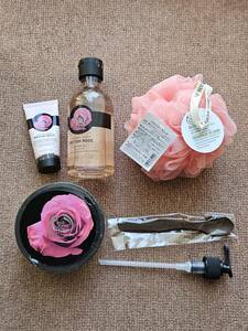 THE BODY SHOP　ザ・ボディショップ　シャワージェル　ボディバター　ハンドクリーム　バスリリー　ブリティッシュローズ　未使用　セット