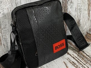 HUGO BOSS　サコッシュ　ショルダーバック　斜め掛け　ブラック