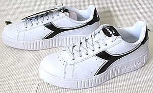 ★DIADORA スニーカー[GAME P STEP](23.5) 新品！★