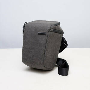 【美品】INCASE CL58057 DSLR CASE カメラケース