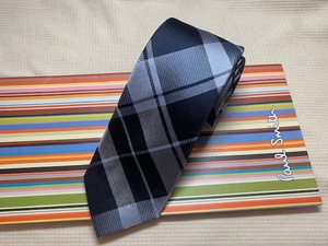 Paul Smith ポールスミスMade in Italy ネクタイ濃紺、シルバーチェック柄シルク100