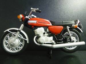 1/24 カワサキ マッハ Ⅲ 500 SS　キャンディトーンレッド 　Kawasaki MACH Ⅲ 500SS