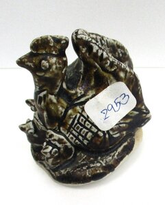 ★ 82877 タイ製 宋胡録 スンコロク 褐釉鶏形 6x6.5x6cm 陶器 東南アジア 展示品 写し 2953 ★*