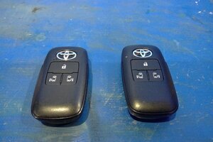(H)トヨタ ピクシス バン/S700M/20023年式/令和5年 スマートキー 両側パワースライド 4ボタン 2個セット [2301539]