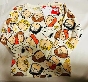 ◎★7114*激安sale!!新品 こども服 　長袖Tシャツsize130　1枚★PEANUTS.スヌーピー