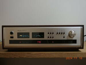 ☆Accuphase T-103 FMチューナー メンテナンス済　美品　ウッドキャビネット付き☆