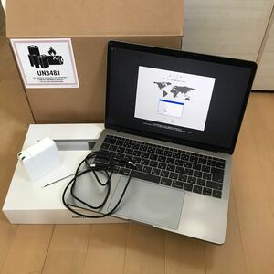 Apple　13インチ　MacBook　Pro　intel　2.3G　Corei5　64MB　eDRAM　8GB　SDRAM