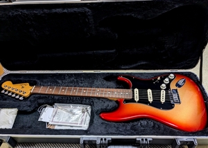 【最終値下げ】Fender USA American Deluxe Stratocaster 光栄堂選抜品 パーツアップグレードあり 