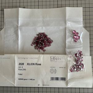 SWAROVSKI スワロフスキー　2028 ローズ　SS9 500個　SS40他