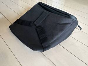 BMW R1300GS　用リヤキャリアアンダーバッグ？　新品