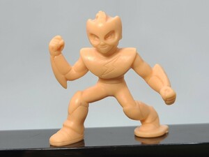 ◆ ロックマン　消しゴム フィギュア 　エレキマン