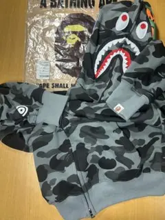 A BATHING APE カモフラージュ シャークフードパーカー