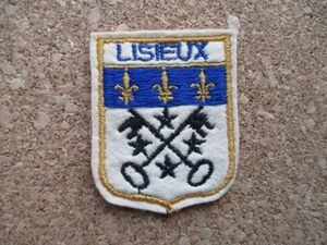 60s フランス FRANCEリジューLISIEUXビンテージ ワッペン/ノルマンディー鍵ブレザー紋章パッチ旅行エンブレムantiqueヨーロッパPATCH D⑤