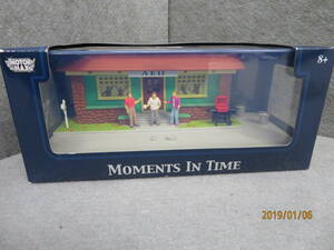 MOTAR MAX　1/43　DIORAMA FRAT HOUSE 73863N