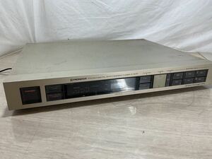 PIONEER ステレオチューナー F-570 中古 オーディオ機器 パイオニア チューナー　現状品