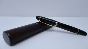 3583-3 文具祭 MONTBLANC モンブラン 万年筆 MEISTERSTUCK マイスターシュテュック No149 ペン先 18K 750 4810 筆記用具 ケース付 中古