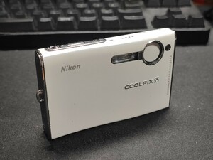 Nikon COOLPIX S5