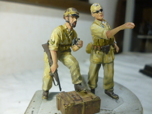 1／３５イタリア空挺師団将校&伍長レンジ完成品