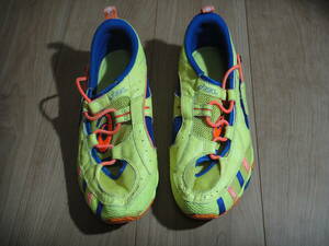 asics　アシックス　ランニングシューズ２７ｃｍ　中古