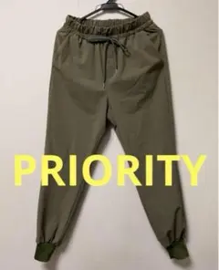 美品　PRIORITY（プライオリティ） ナイロンジョガーパンツ ライトカーキ