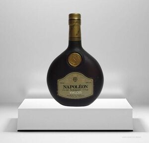 ■【未開封・未開栓】ナポレオン VALOIS Armagnac 700ml ブランデー ■