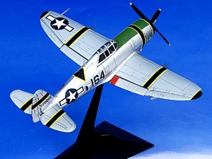 ■即決ドラゴン 1/72【P-47D サンダーボルト（レザーバック） アメリカ陸軍航空軍 第47戦闘飛行隊 「The Turnip Termites」