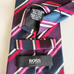 HUGO BOSS (ヒューゴボス)紫黒赤ピンクストライプネクタイ