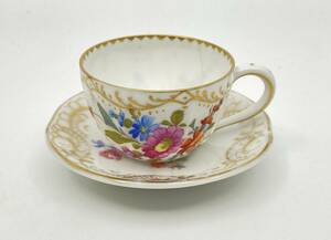 ＊レア ＊ RARE＊ ANTIQUE MINIATURE Tea Cup & Saucer アンティーク ミニチュア ティーカップ＆ソーサー 3075 *T827