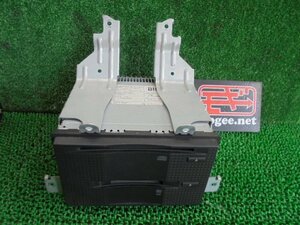 2EE3071BJ6) 日産 プレサージュ TU31 純正CD/MDオーディオデッキ　PP4071G