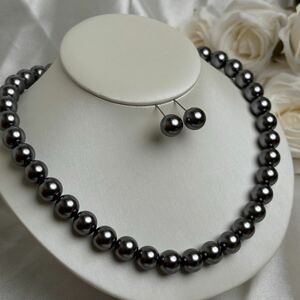 貝パールネックレス12mm 完璧な仕上げnecklace ダークグレー ピーコック 大玉　ピアス付き