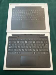 ★新品展示品★指紋認証センサー付き★Surface Pro X 8用★Signatureキーボード★JIS配列(日本語配列)★Microsoft★Model:2015★SR(R322)