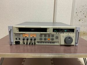 《Panasonic ビデオカセットレコーダー　AG-DS555・業務用・通電OK／ジャンク品》