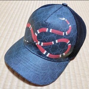 美品 グッチ キングスネークGGスプリームベースボールキャップ サイズXL(60 GUCCI KING SNAKE BASEBALL CAP 野球帽 蛇柄 黒 ブラック BLACK