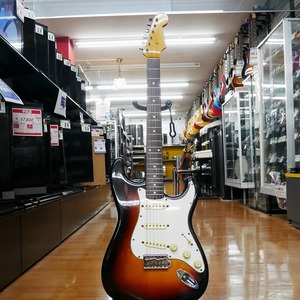 フェンダージャパン Fender Japan エレキギター ST62-53