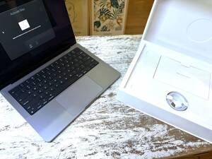 値下げ！◆ほぼ未使用 Apple MacBook Pro 14 インチ M3 16GB 1TB SSD A2918（MXE03LL/A）◆