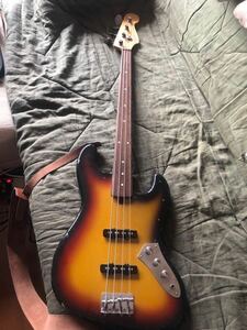 Fender Japan Jazz Bass Fretless