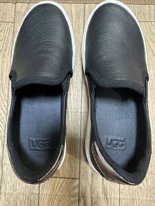 UGG スニーカー　22.5センチ