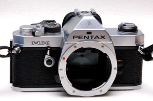 （綺麗）PENTAX ペンタックス 人気の高級一眼レフカメラ MX ボディ 希少な作動品（腐食なし）