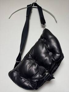 （極美品）MAISON MARGIELA メゾンマルジェラ　GLAM SLAM グラムスラム　SHOULDER BAG/メッセンジャーバッグ／BLACK(SB1WG0006-P4300)