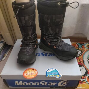 スノーブーツ キッズ　moonstar スパイク付