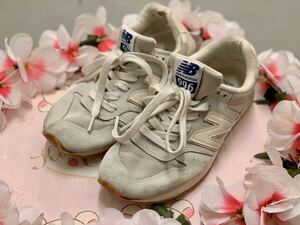 【USED】New Balance ニューバランス 996 ホワイト スニーカー ☆ 通学 運動靴 レディースシューズ☆ USED 古着 ECO