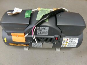 日立 HITACHI ベビコン BEBICON オイルフリー エアーコンプレッサー OIL FREE AIR COMPRESSOR 0.75LE-8TB 管理No.37587