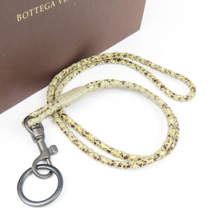 100567BOTTEGAVENETA ボッテガヴェネタ 未使用 イントレチャート ネックストラップ 全長50cm ヘビ革 蛇 ストラップ パイソン グレー